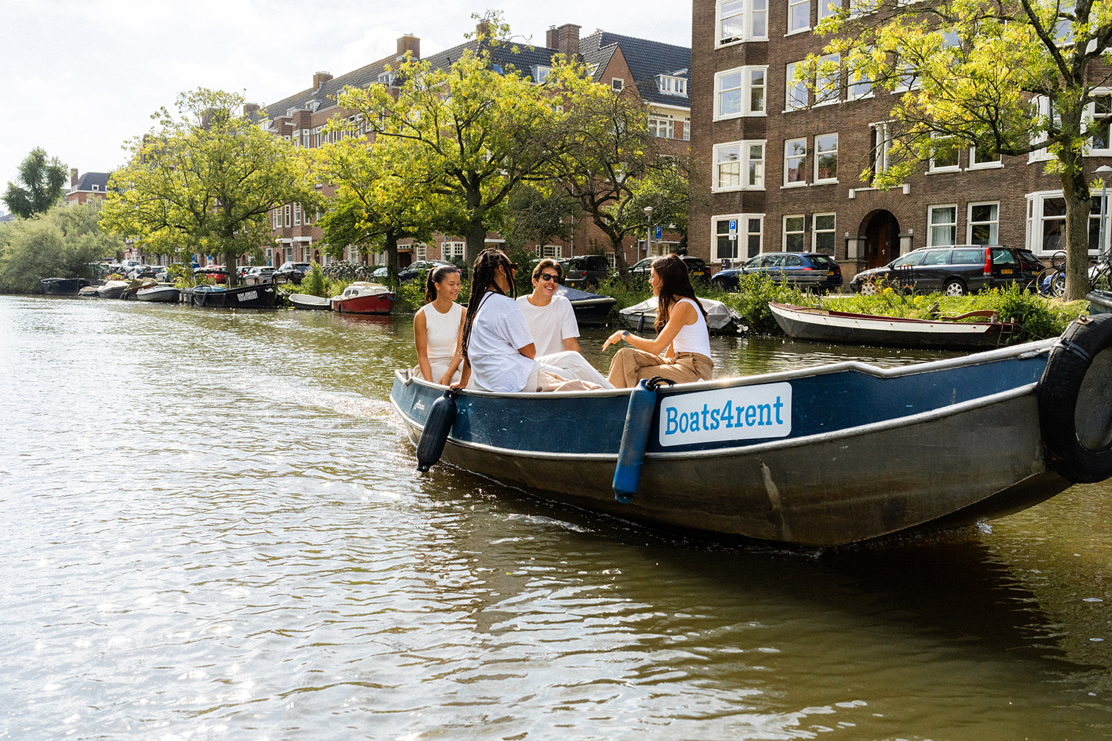 Navigare sui canali di Amsterdam