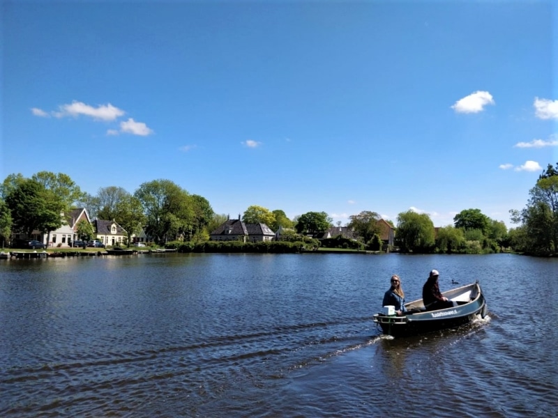 Noleggio barca elettrica a nord di Amsterdam Broek in Waterland